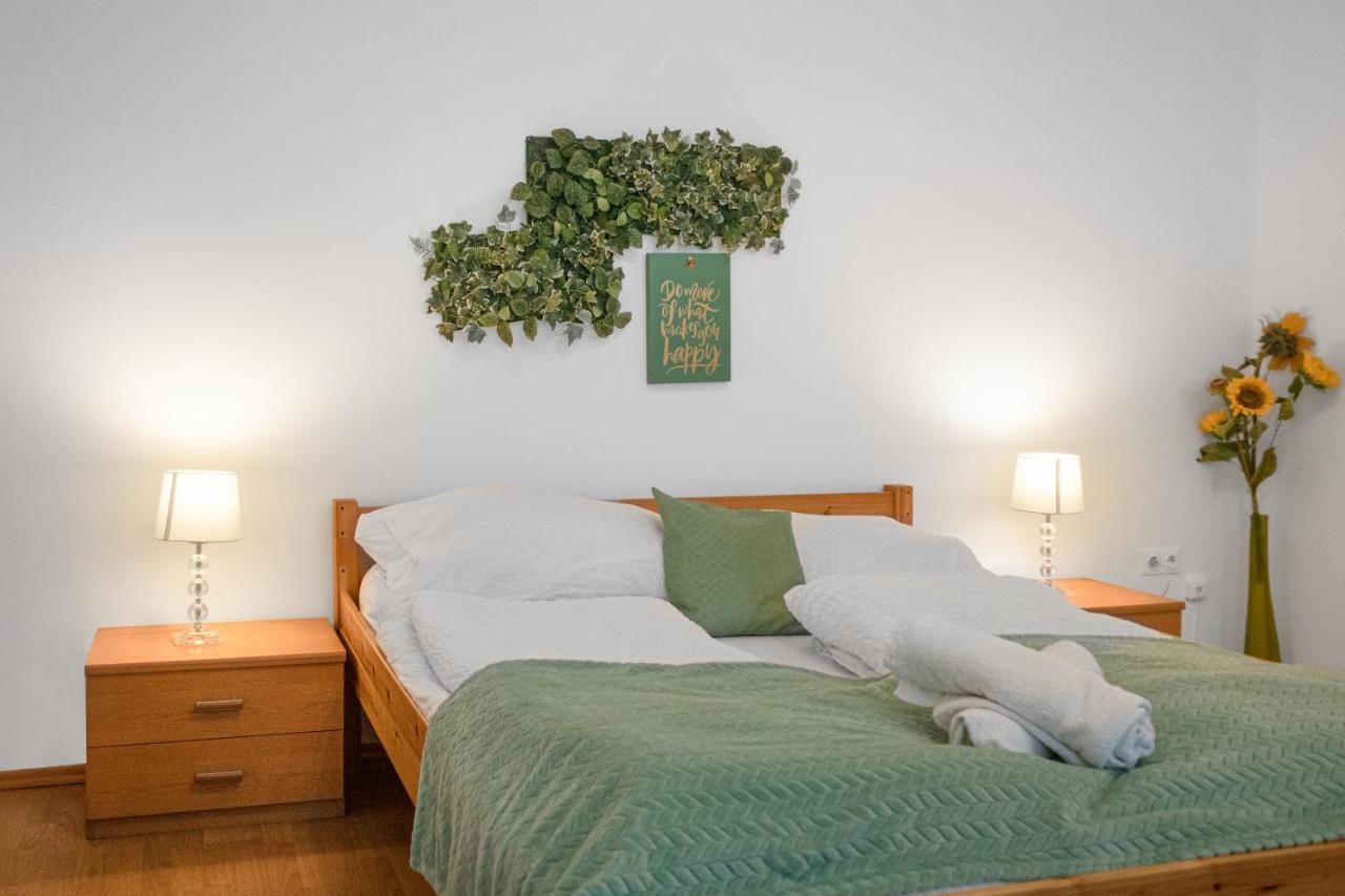 Elegant 2Br Apartment - Near Bahnhof Wien Meidling Extérieur photo